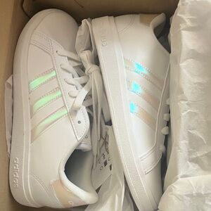 Adidas Grand Court 2.0 K White Sneakers